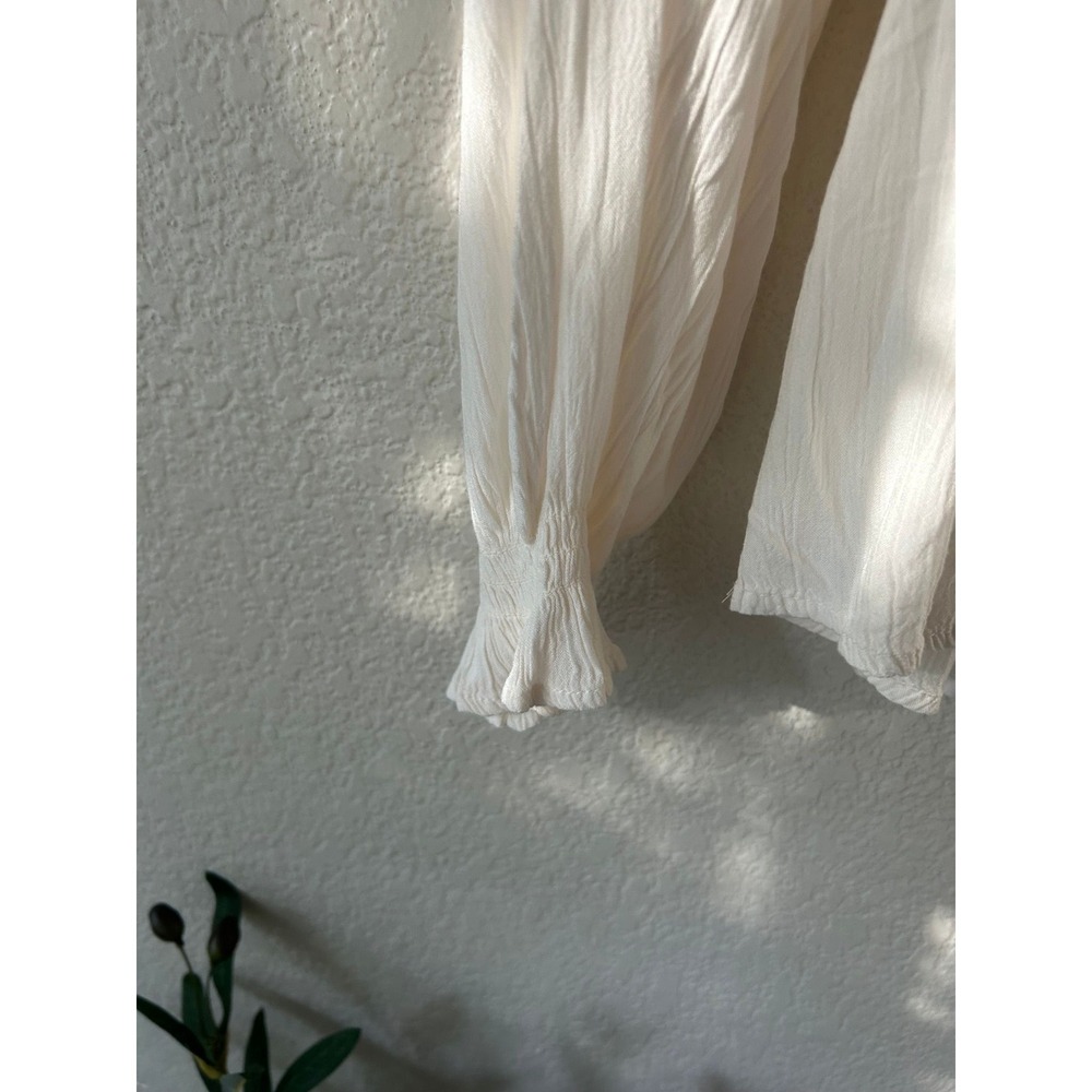 Heirloom Garden Blouse | Embroidered Ivory Peasant Top - Picture 3 of 3